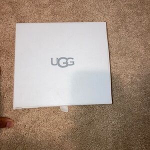 UGG Men's Grooming suede Cleanser in White Packaging